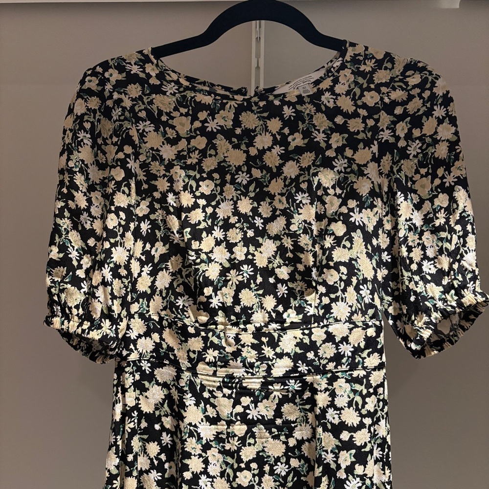 & Other Stories Black Floral Mini Dress - Picture 2 of 3
